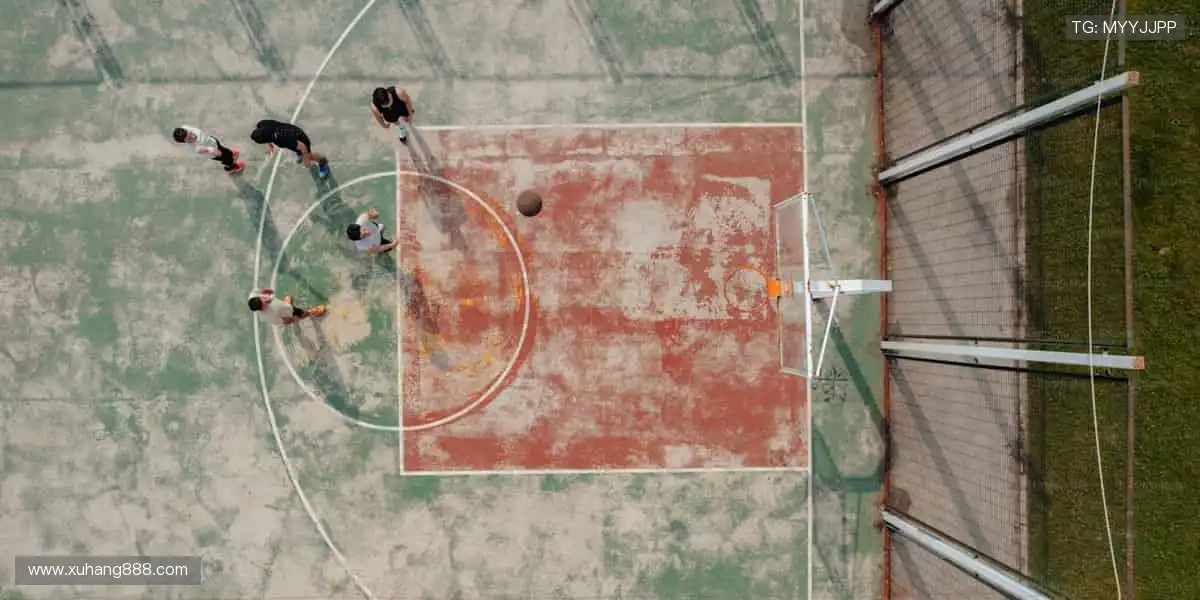 📱实时直播，比分秒报！💻随时随地，不错过每一个燃爆瞬间！